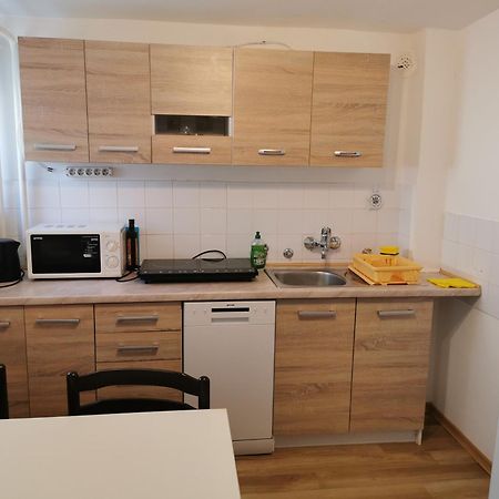 Hotel Na Kopitarjevi Laško Esterno foto