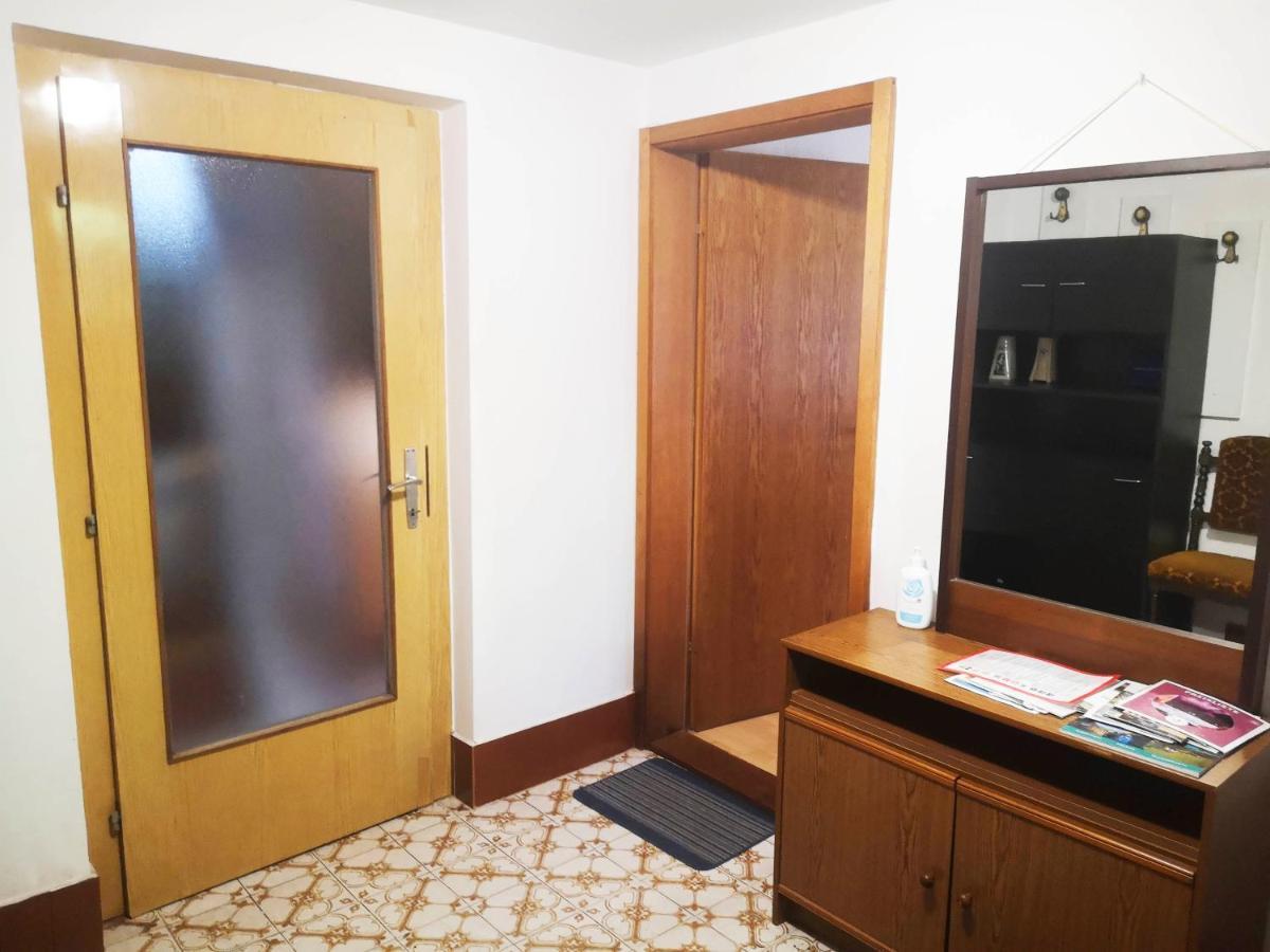 Hotel Na Kopitarjevi Laško Esterno foto