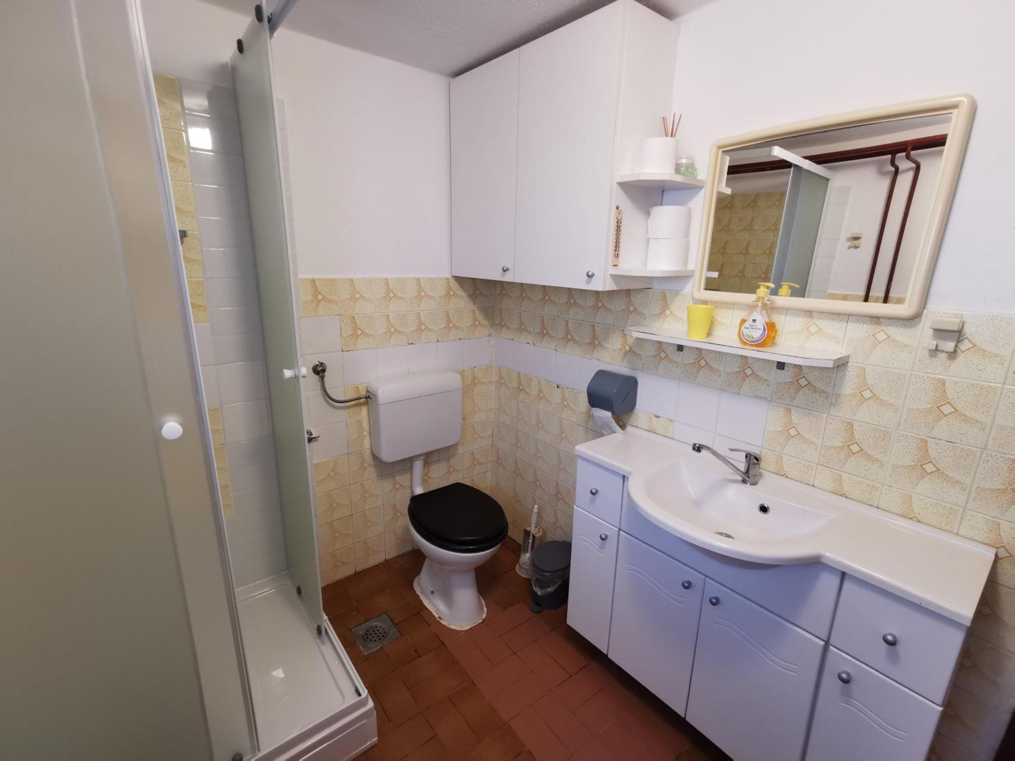 Hotel Na Kopitarjevi Laško Esterno foto